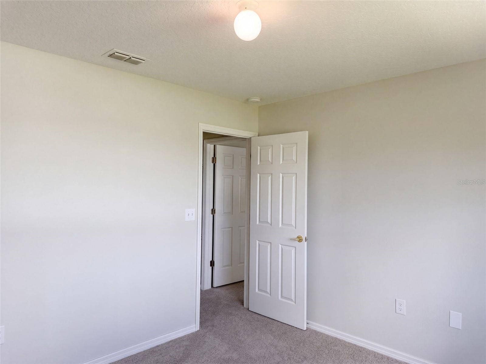 4920 TRINIDAD DRIVE, Land O Lakes, FL 34639