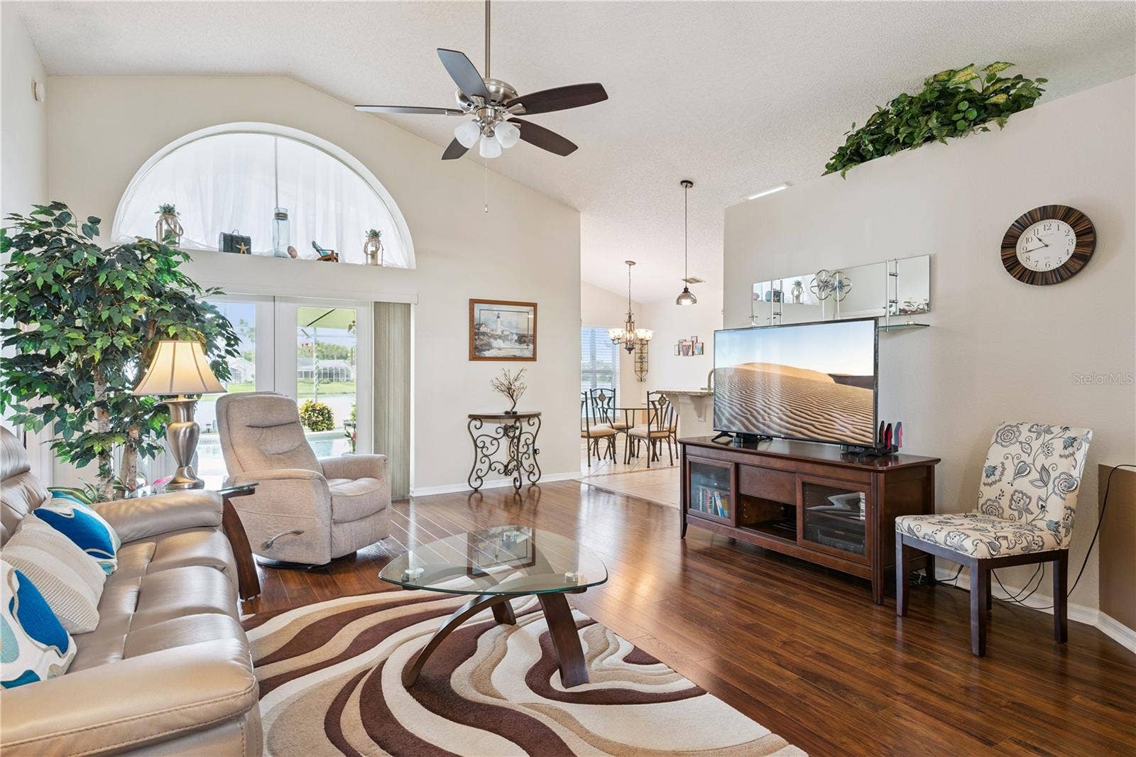 3828 BROOKMYRA DRIVE, Orlando, FL 32837 Bright and open