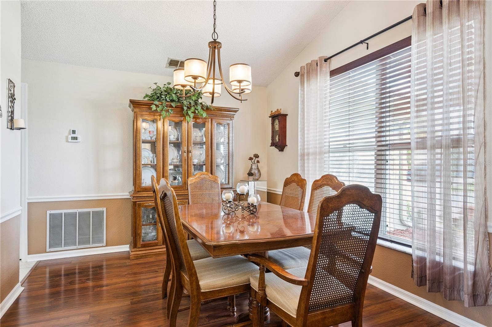 3828 BROOKMYRA DRIVE, Orlando, FL 32837 3828 BROOKMYRA DRIVE, Orlando, FL 32837