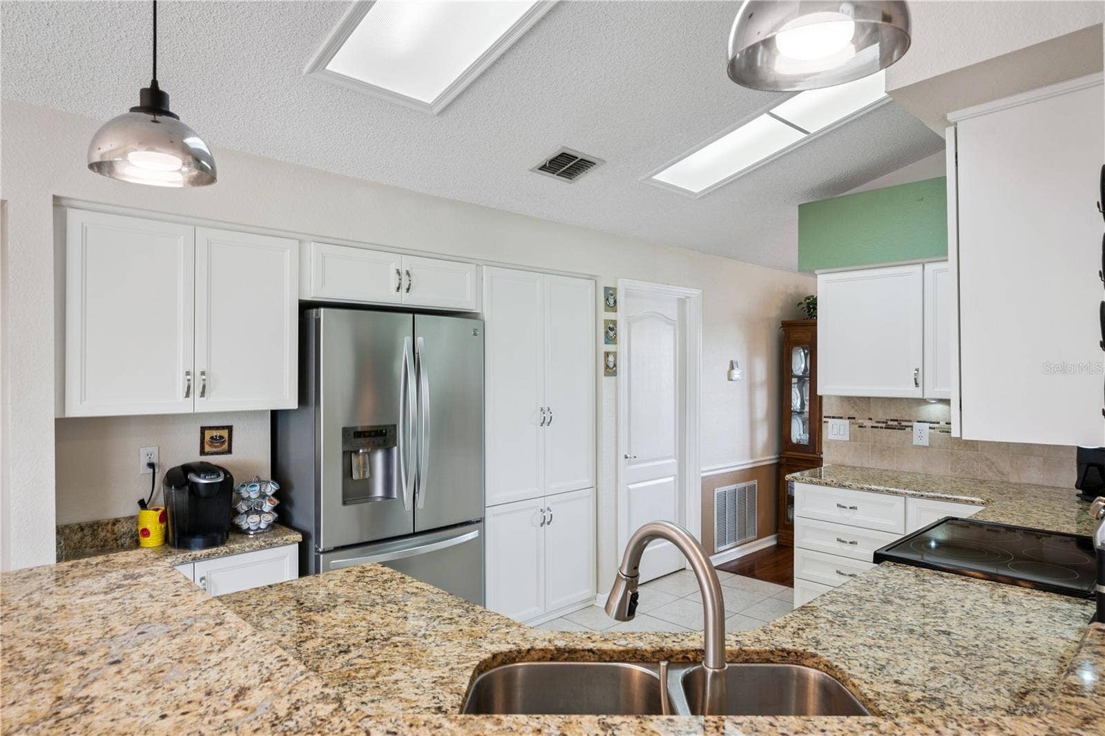 3828 BROOKMYRA DRIVE, Orlando, FL 32837 3828 BROOKMYRA DRIVE, Orlando, FL 32837