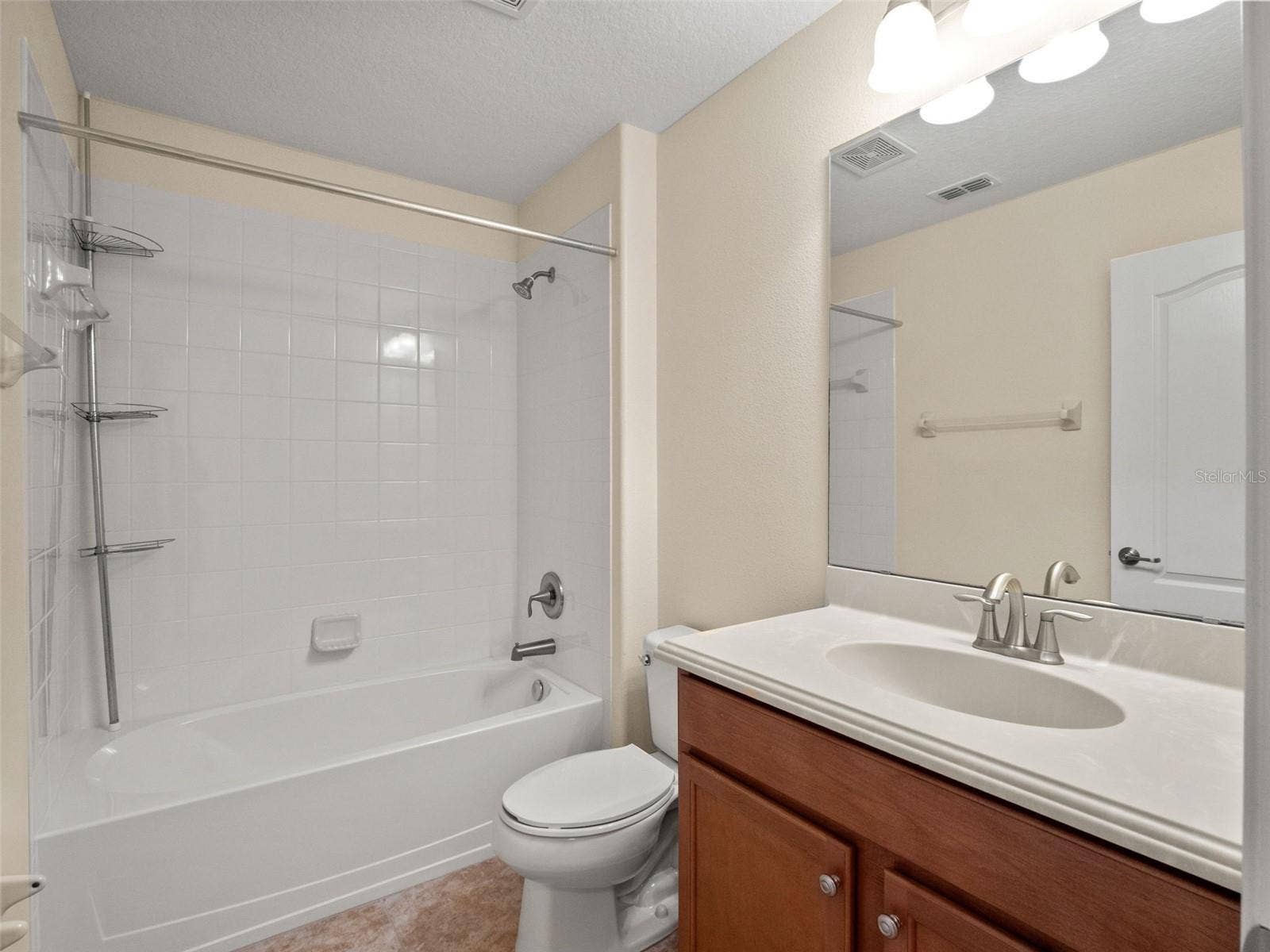 6158 MERIWETHER CRESCENT, Winter Garden, FL 34787 6158 MERIWETHER CRESCENT, Winter Garden, FL 34787