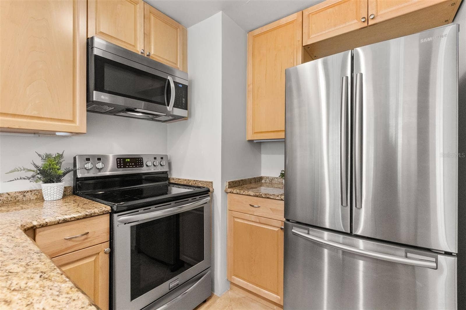 1306 S PENNSYLVANIA AVENUE, #5, Winter Park, FL 32789 1306 S PENNSYLVANIA AVENUE, #5, Winter Park, FL 32789