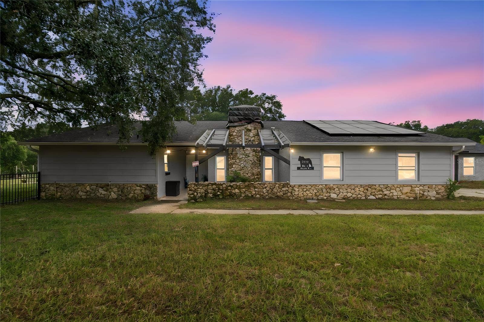 2210 EDGAR COURT, Oviedo, FL 32765 Exterior - Dawn to Dusk