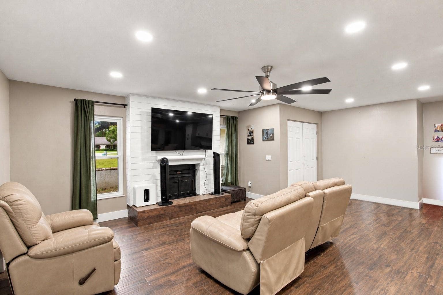 2210 EDGAR COURT, Oviedo, FL 32765 Family Room