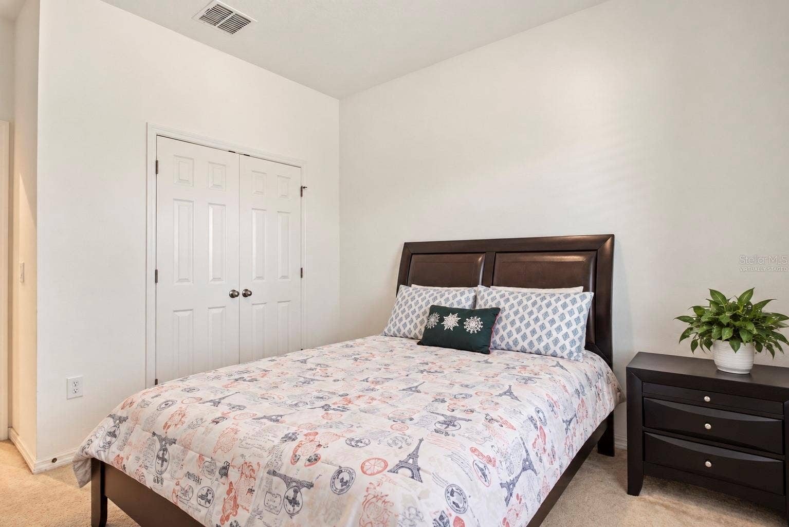 2470 STANDING ROCK CIRCLE, Oakland, FL 34787 Virtually Staged
