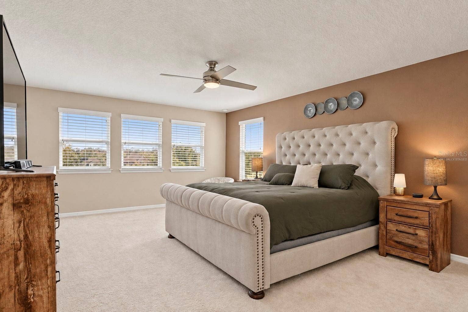 2470 STANDING ROCK CIRCLE, Oakland, FL 34787 Virtually Staged