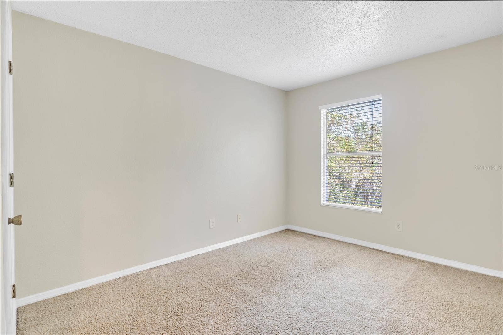 1018 MALCOLM COURT, Oviedo, FL 32765 1018 MALCOLM COURT, Oviedo, FL 32765