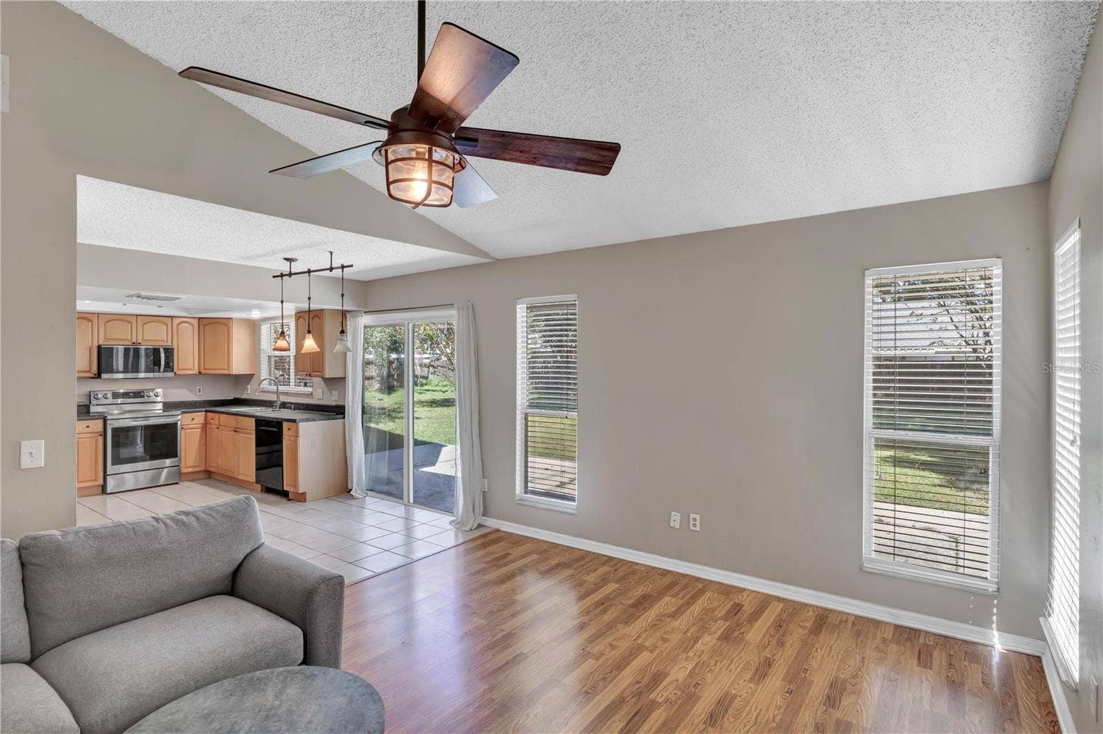 1018 MALCOLM COURT, Oviedo, FL 32765 1018 MALCOLM COURT, Oviedo, FL 32765
