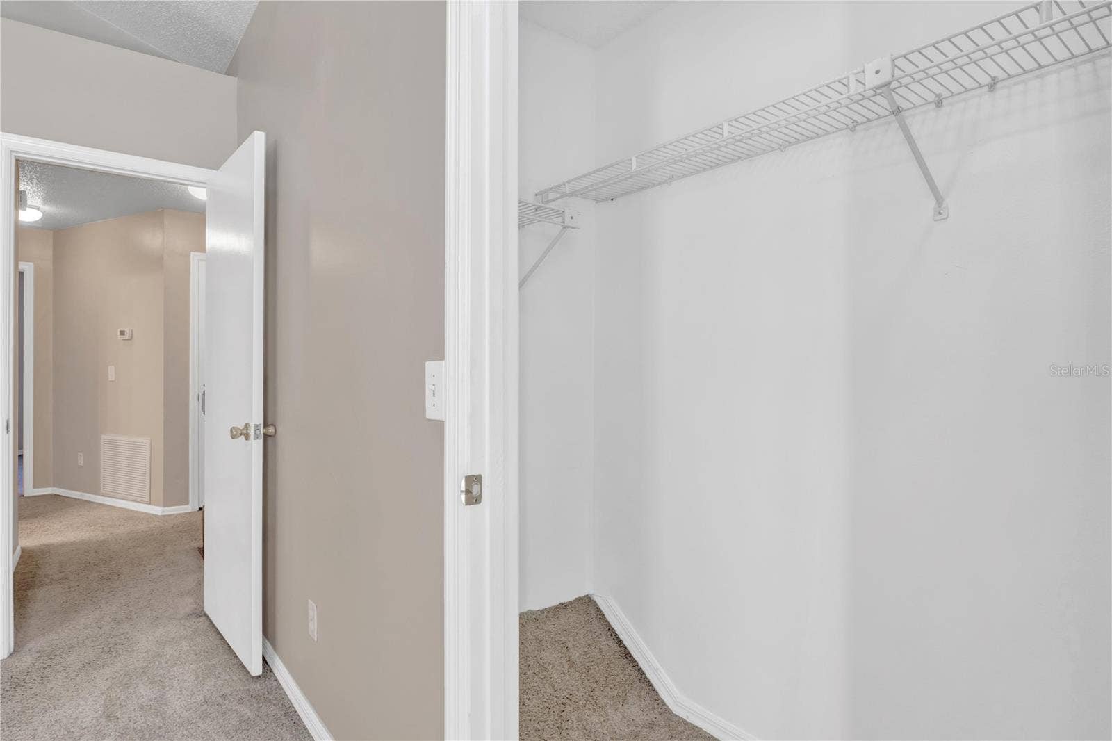 1018 MALCOLM COURT, Oviedo, FL 32765 1018 MALCOLM COURT, Oviedo, FL 32765