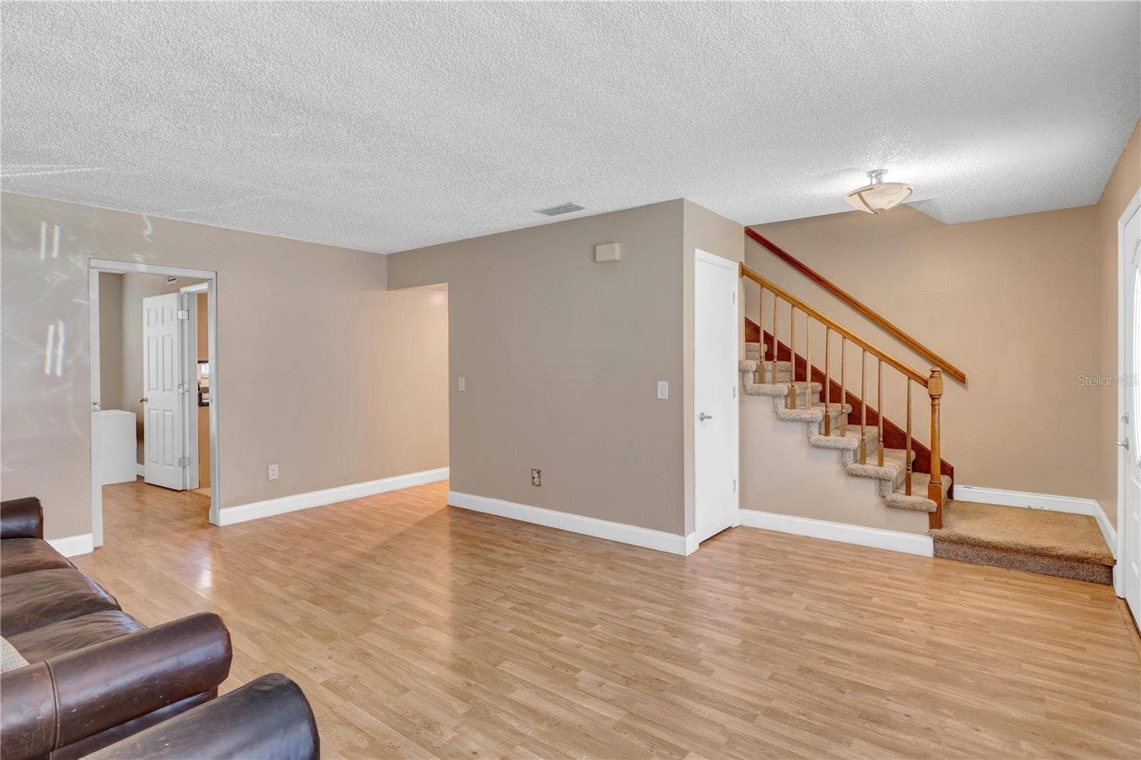 1018 MALCOLM COURT, Oviedo, FL 32765 1018 MALCOLM COURT, Oviedo, FL 32765