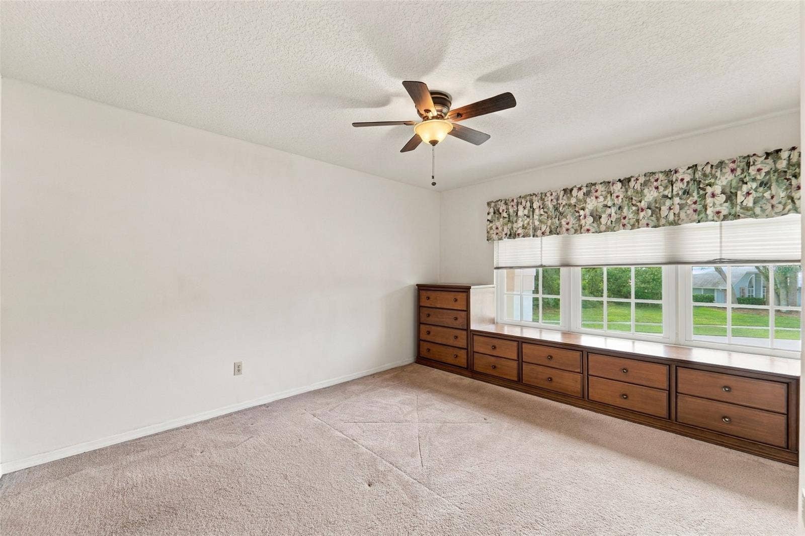 400 PINE TREE ROAD, Lake Mary, FL 32746 400 PINE TREE ROAD, Lake Mary, FL 32746