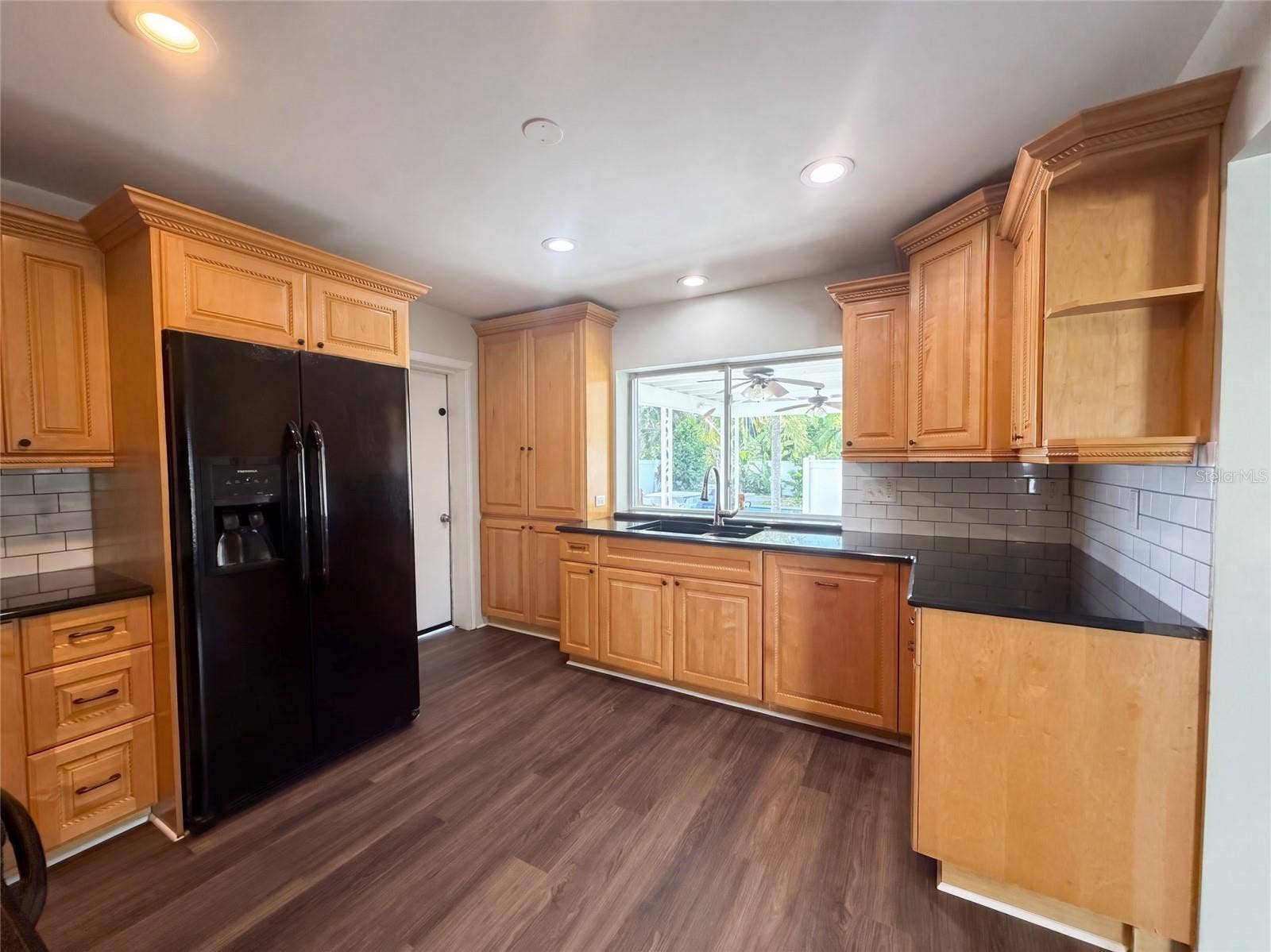 601 MYRTLE WAY S, St Petersburg, FL 33705 601 MYRTLE WAY S, St Petersburg, FL 33705