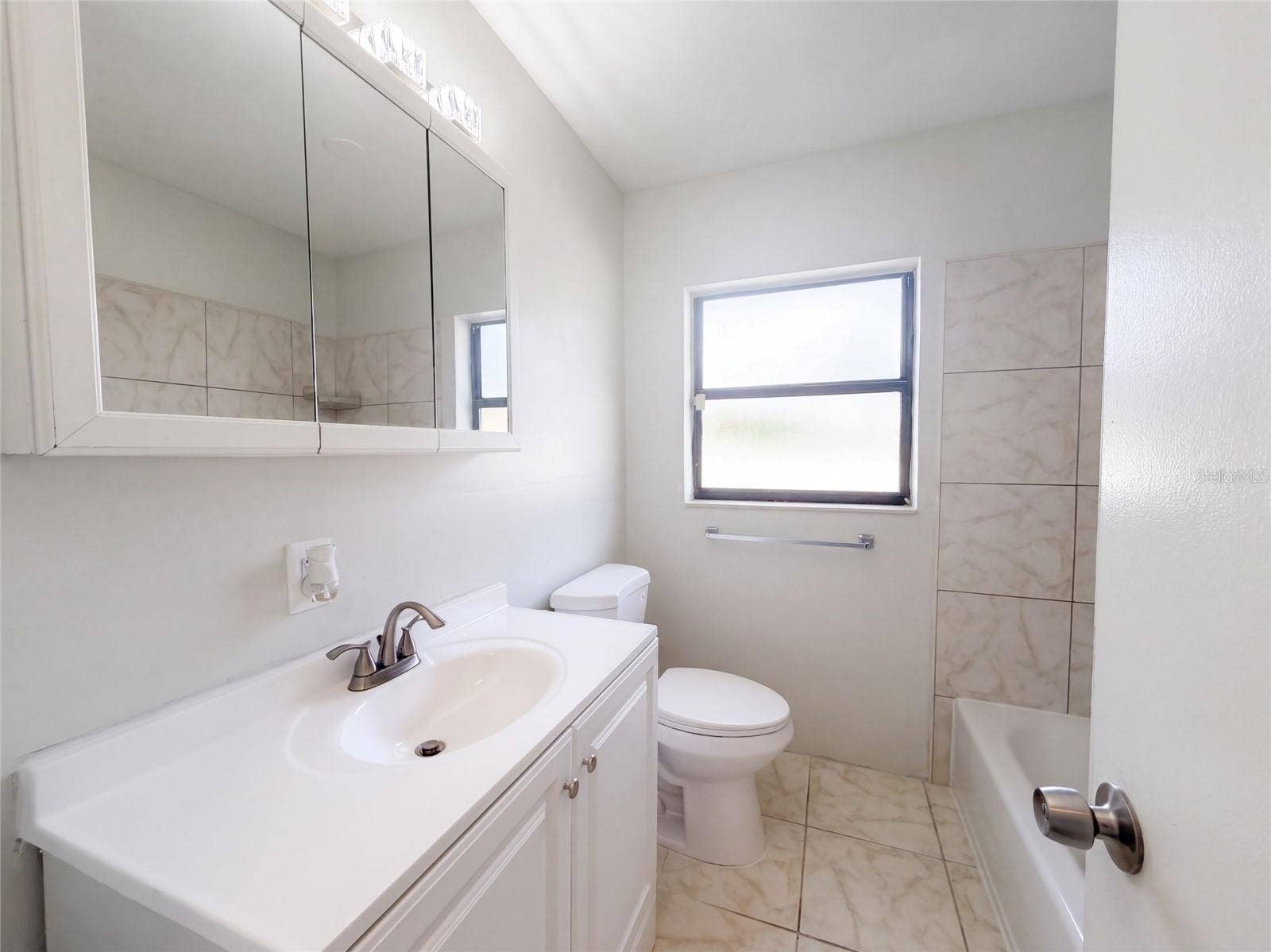 601 MYRTLE WAY S, St Petersburg, FL 33705 601 MYRTLE WAY S, St Petersburg, FL 33705