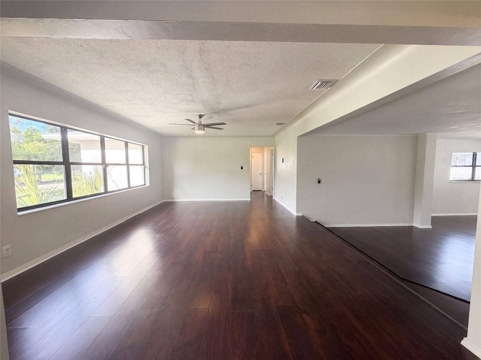 601 MYRTLE WAY S, St Petersburg, FL 33705 601 MYRTLE WAY S, St Petersburg, FL 33705