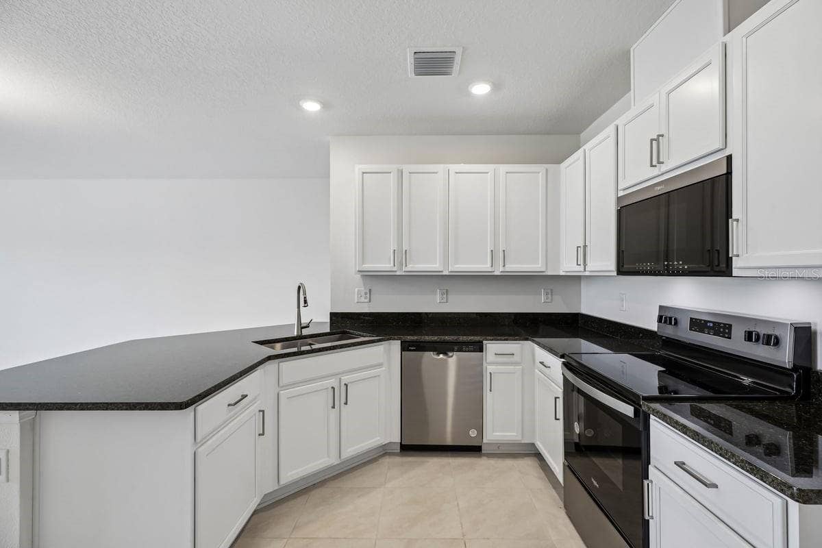 382 SEQUOIA DRIVE, Lake Wales, FL 33859 382 SEQUOIA DRIVE, Lake Wales, FL 33859