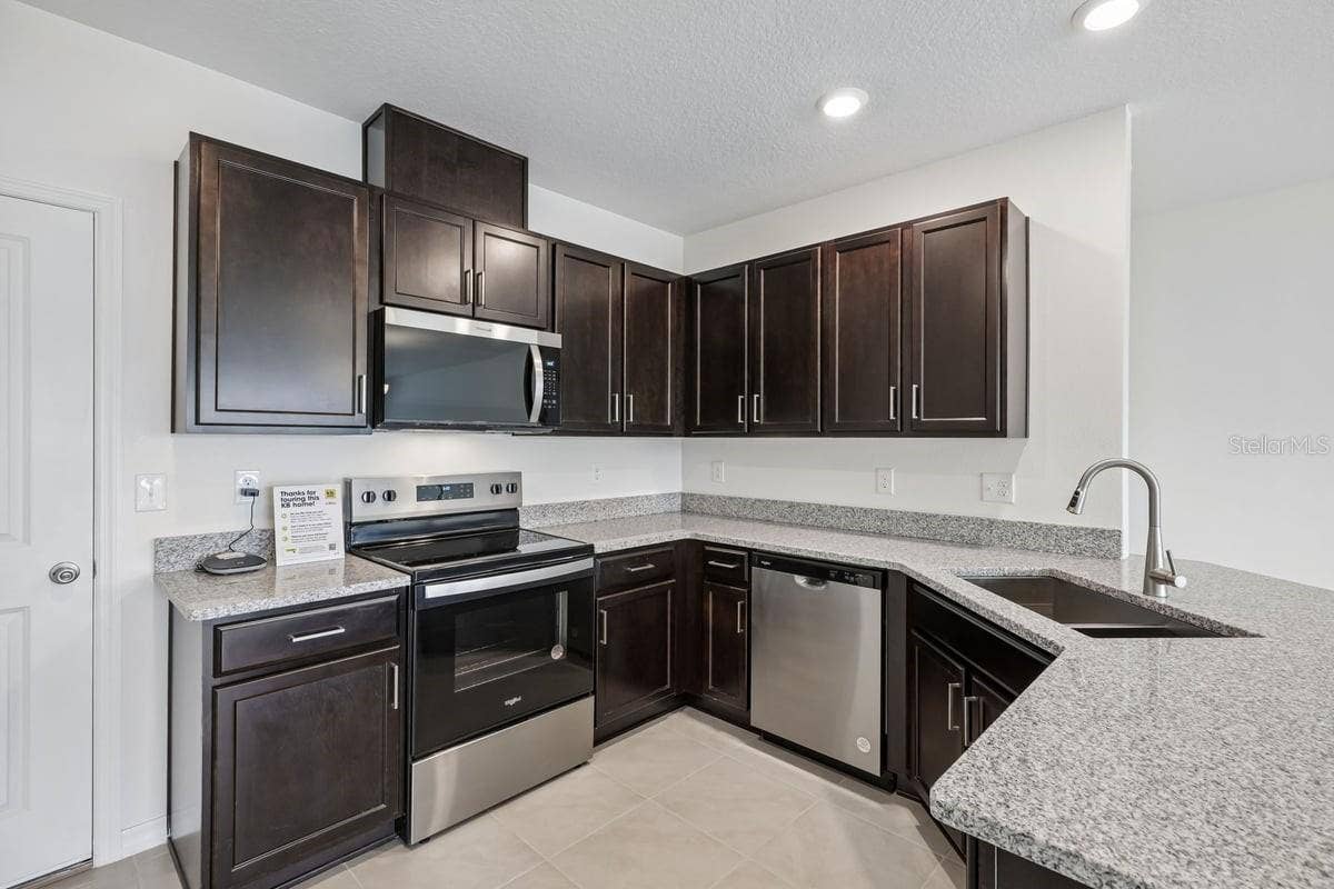 394 SEQUOIA DRIVE, Lake Wales, FL 33859