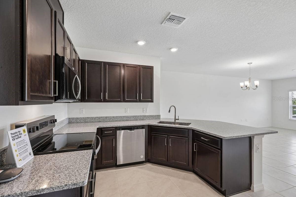 394 SEQUOIA DRIVE, Lake Wales, FL 33859