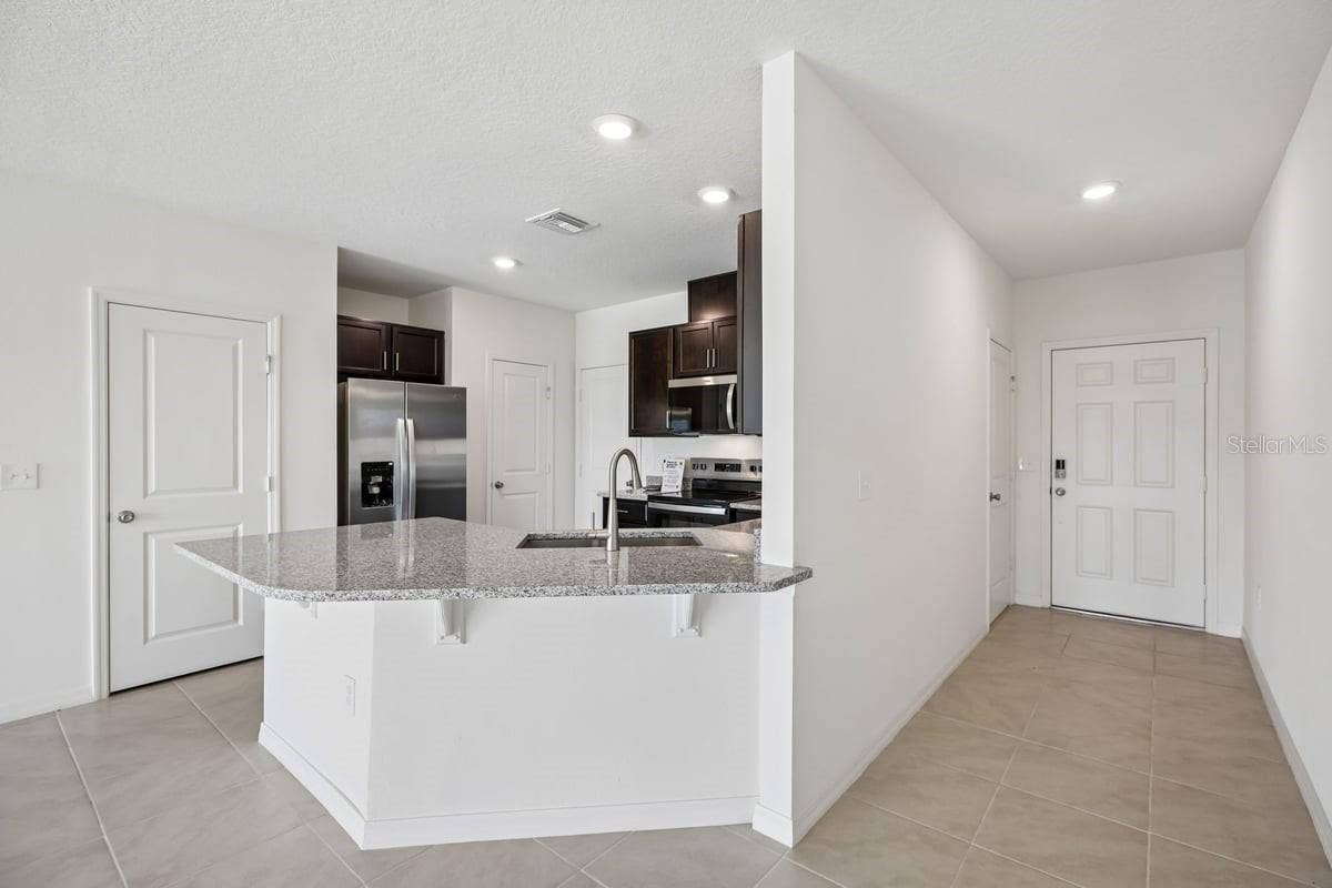 394 SEQUOIA DRIVE, Lake Wales, FL 33859