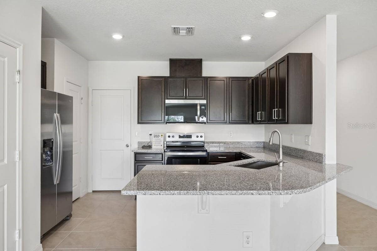 394 SEQUOIA DRIVE, Lake Wales, FL 33859