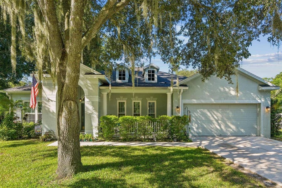 Property photo for 1535 ROLLING MEADOW DRIVE, Valrico, FL