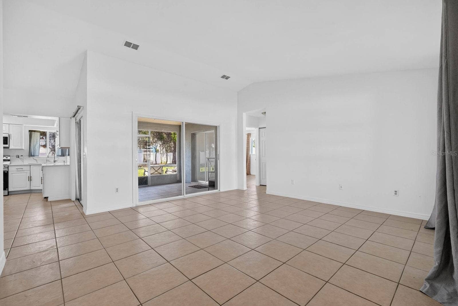 7 BROWNSTONE LANE, Palm Coast, FL 32137 7 BROWNSTONE LANE, Palm Coast, FL 32137
