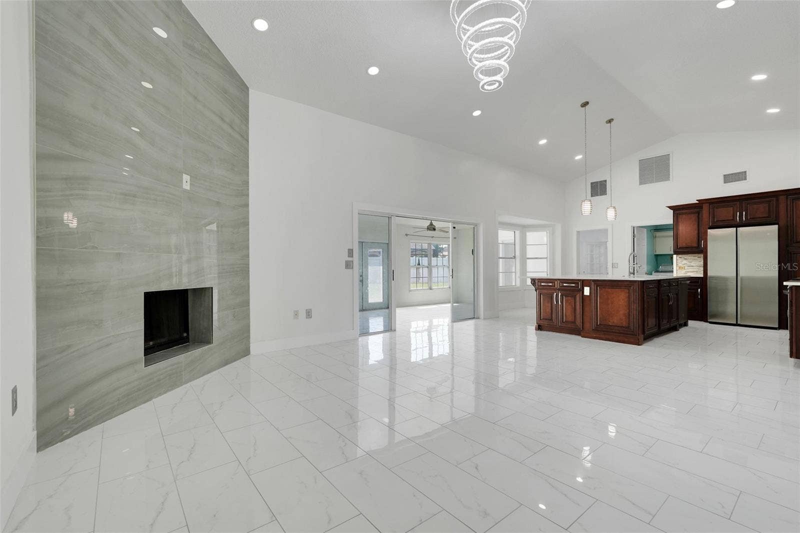 9106 GALLEON COURT, Orlando, FL 32819 9106 GALLEON COURT, Orlando, FL 32819