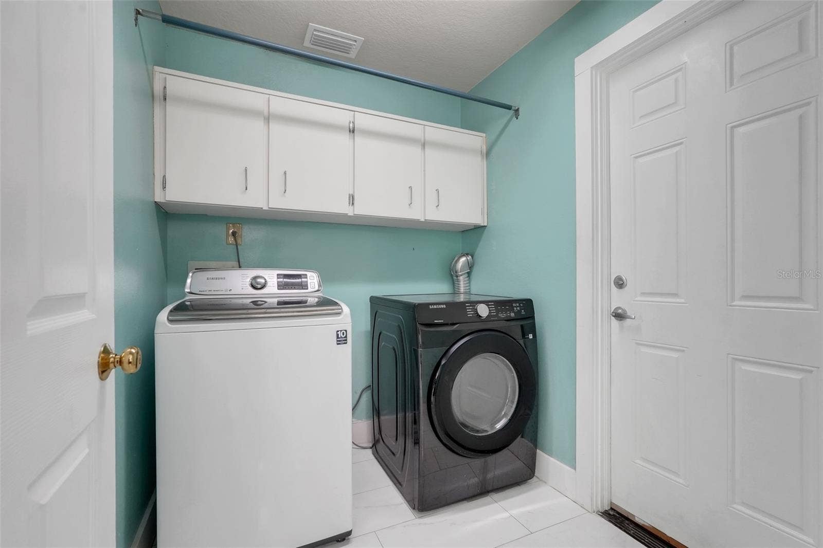9106 GALLEON COURT, Orlando, FL 32819 9106 GALLEON COURT, Orlando, FL 32819