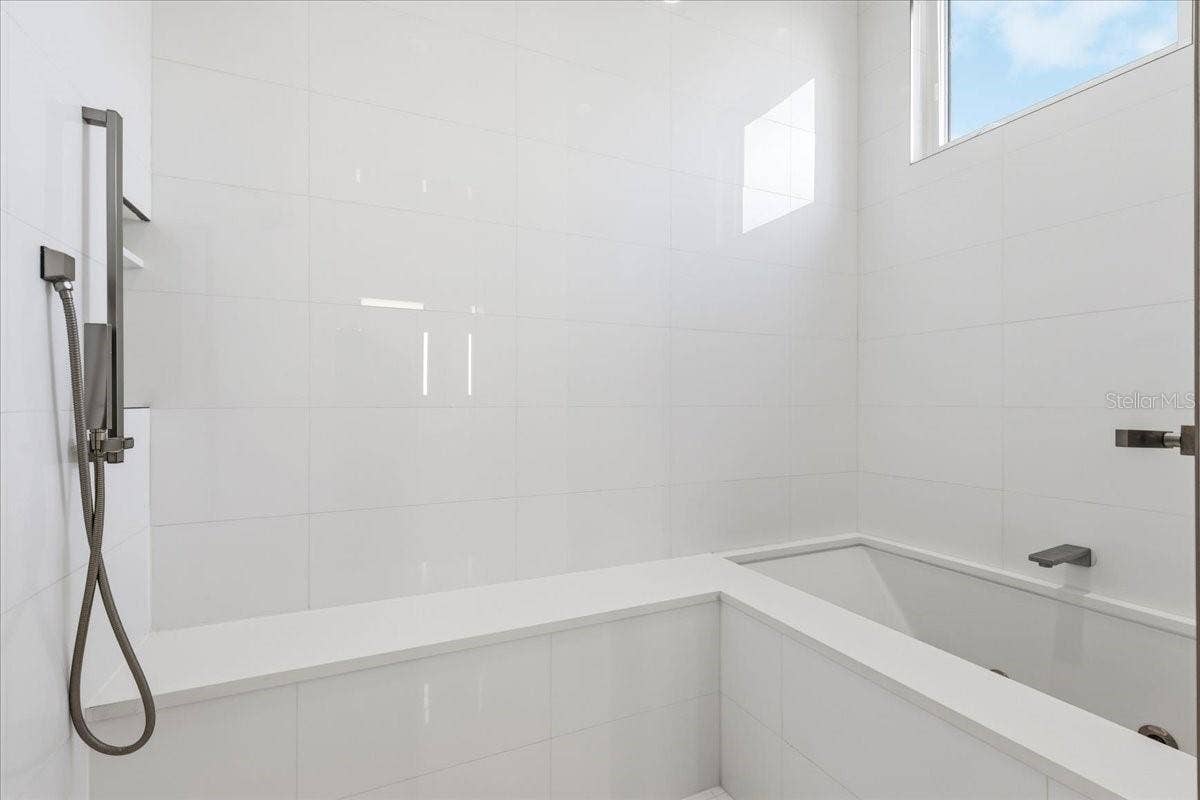9320 CYPRESS COVE DRIVE, Orlando, FL 32819 9320 CYPRESS COVE DRIVE, Orlando, FL 32819