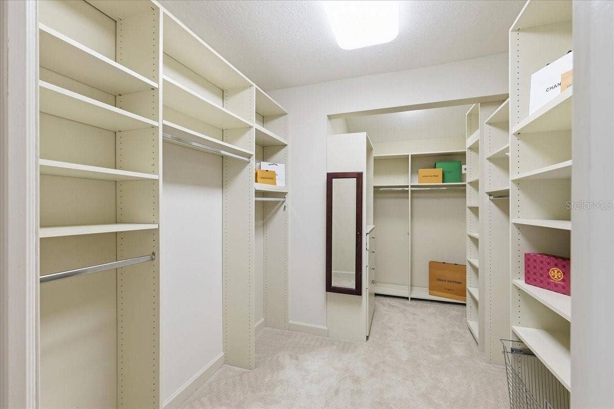 9320 CYPRESS COVE DRIVE, Orlando, FL 32819 9320 CYPRESS COVE DRIVE, Orlando, FL 32819