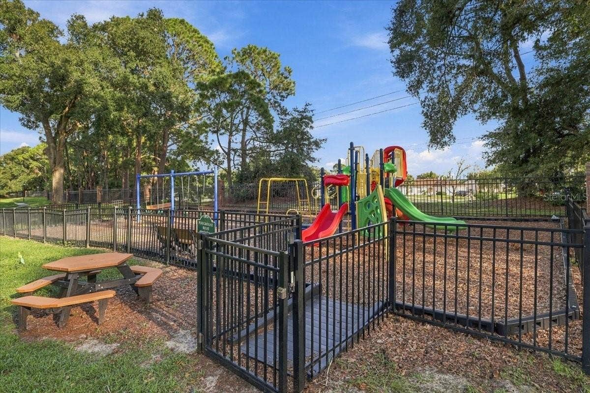 9320 CYPRESS COVE DRIVE, Orlando, FL 32819 9320 CYPRESS COVE DRIVE, Orlando, FL 32819