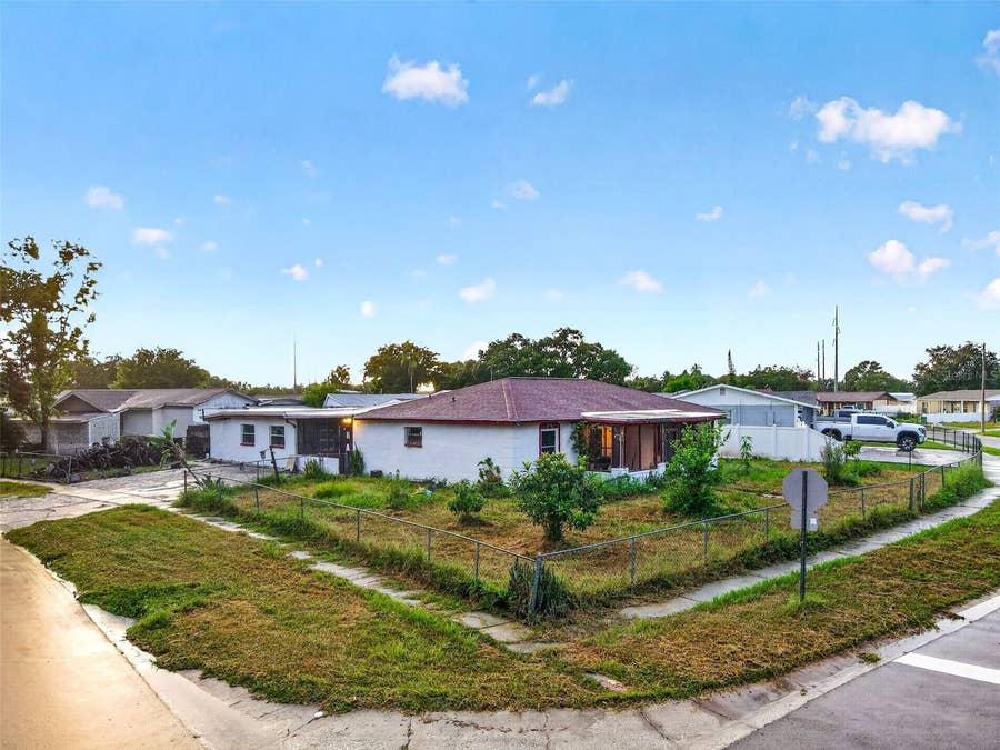 Property photo for 8545 GOLD RIDGE CIRCLE, Tampa, FL