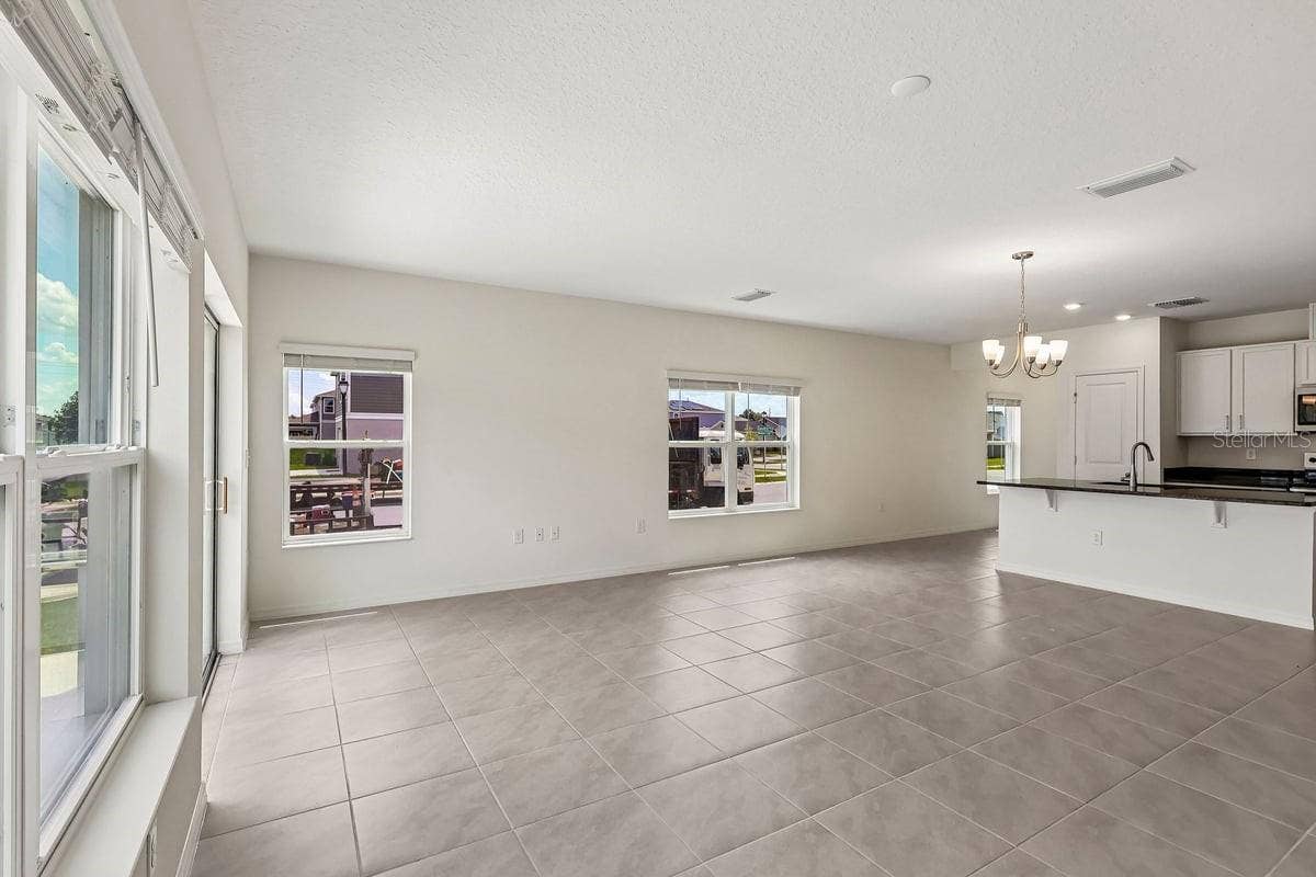 627 MEADOWS EDGE PLACE, Lake Wales, FL 33859