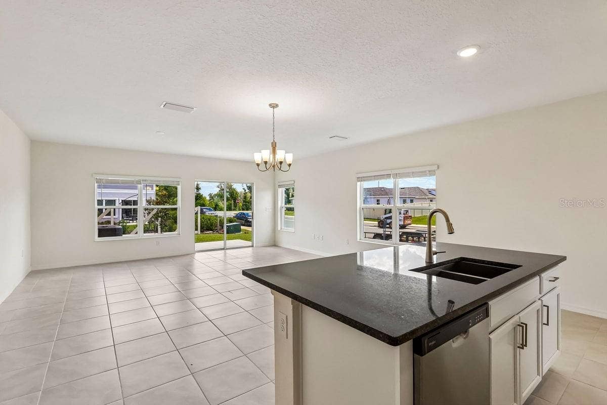 627 MEADOWS EDGE PLACE, Lake Wales, FL 33859