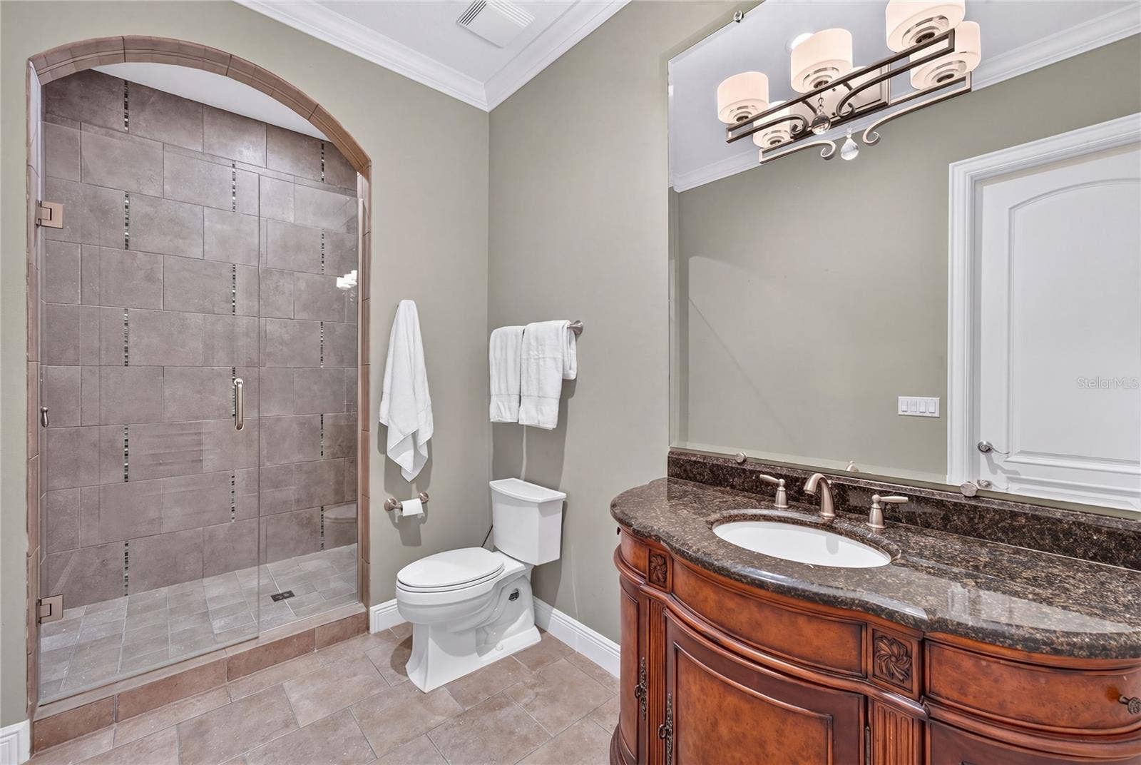 6113 GROSVENOR SHORE DRIVE, Windermere, FL 34786 6113 GROSVENOR SHORE DRIVE, Windermere, FL 34786