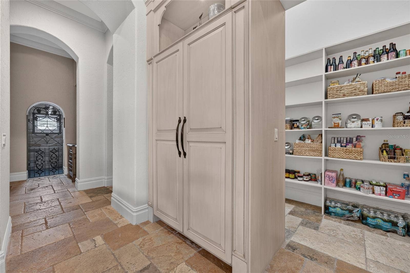 6113 GROSVENOR SHORE DRIVE, Windermere, FL 34786 "Secret" PANTRY between built in refrigerator and built in freezer