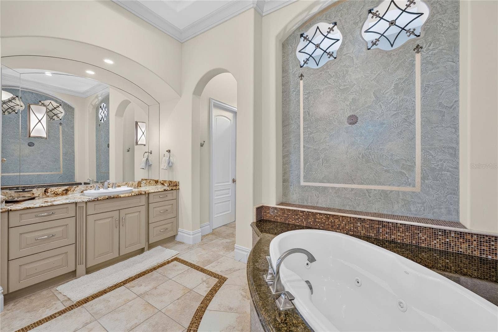 6113 GROSVENOR SHORE DRIVE, Windermere, FL 34786 6113 GROSVENOR SHORE DRIVE, Windermere, FL 34786