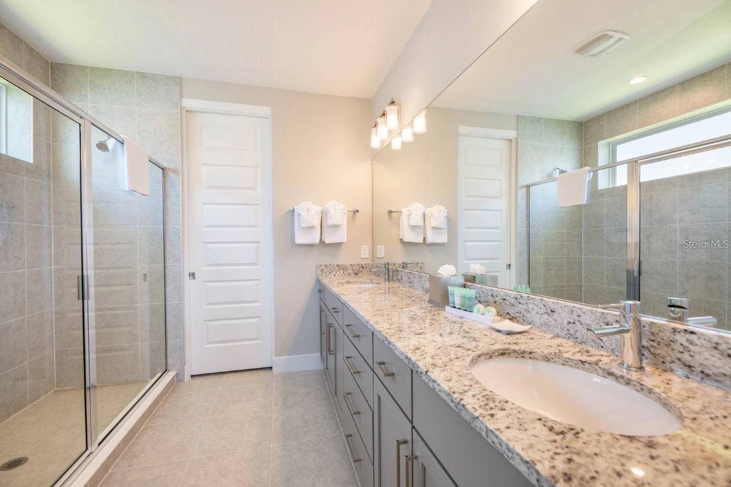1063 JACK NICKLAUS COURT, Kissimmee, FL 34747