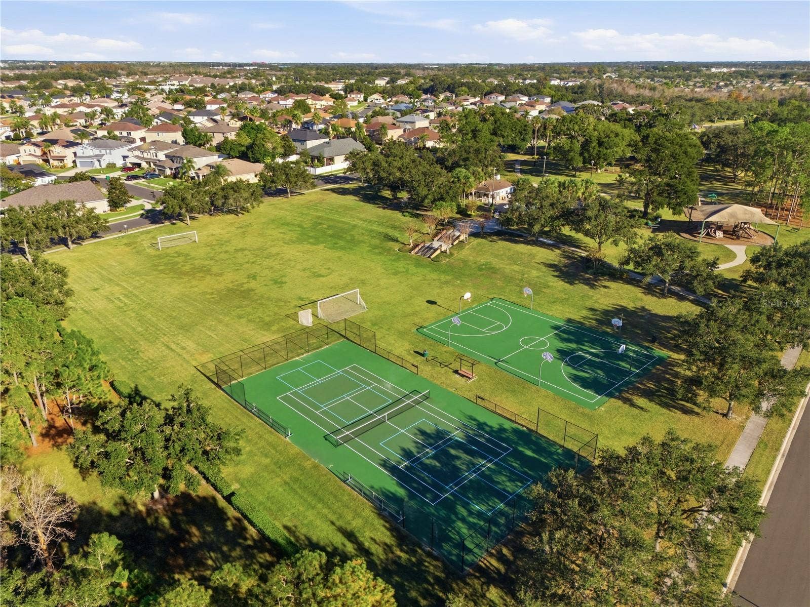 502 FIRST CAPE CORAL DR, Winter Garden, FL 34787 502 FIRST CAPE CORAL DR, Winter Garden, FL 34787
