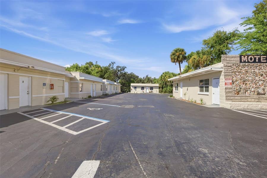 Property photo for 828 RIDGEWOOD AVENUE, Holly Hill, FL