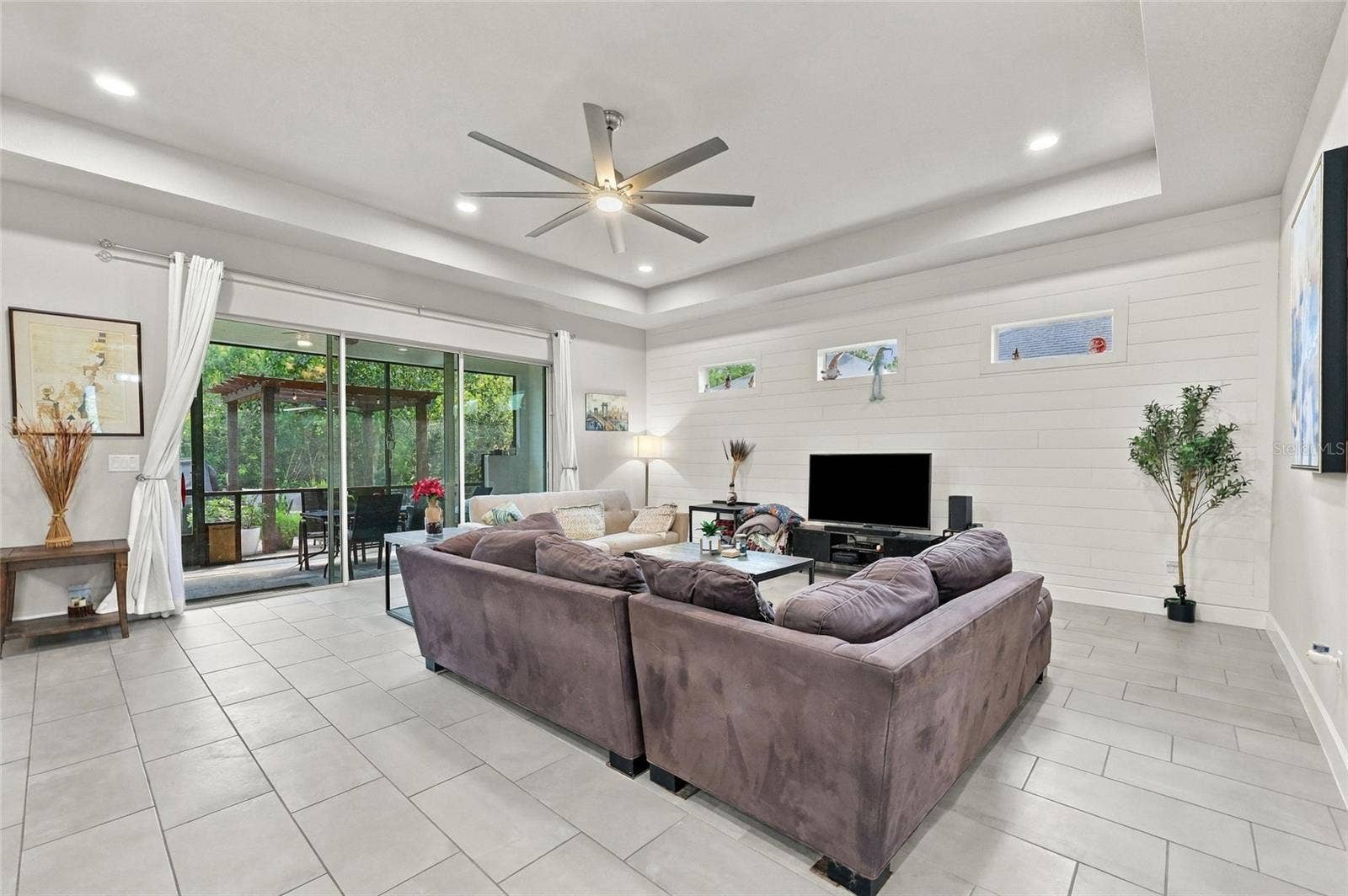 401 NOTTINGHILL STREET, Ormond Beach, FL 32174