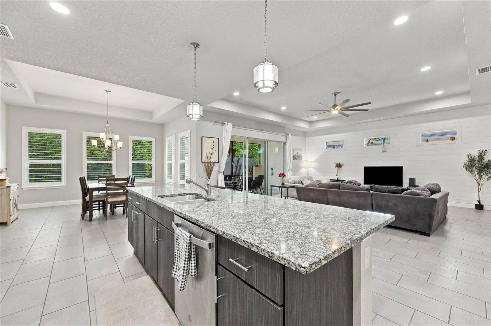 401 NOTTINGHILL STREET, Ormond Beach, FL 32174