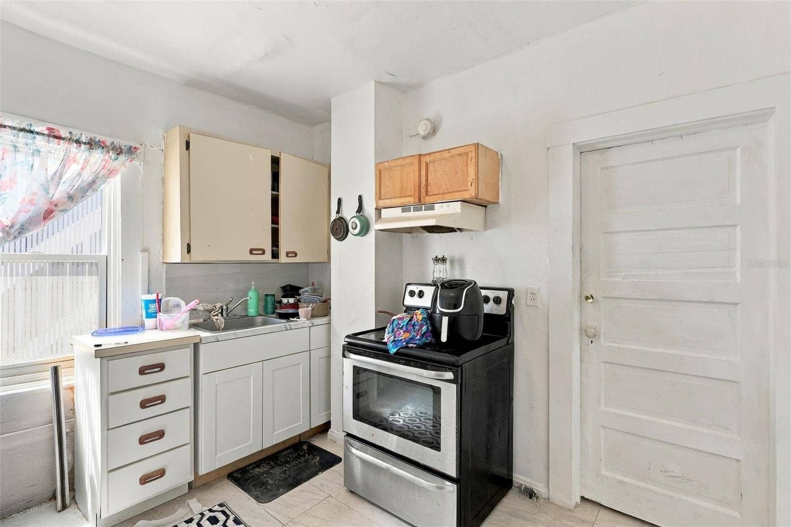 13 S OLEANDER AVENUE, Daytona Beach, FL 32118