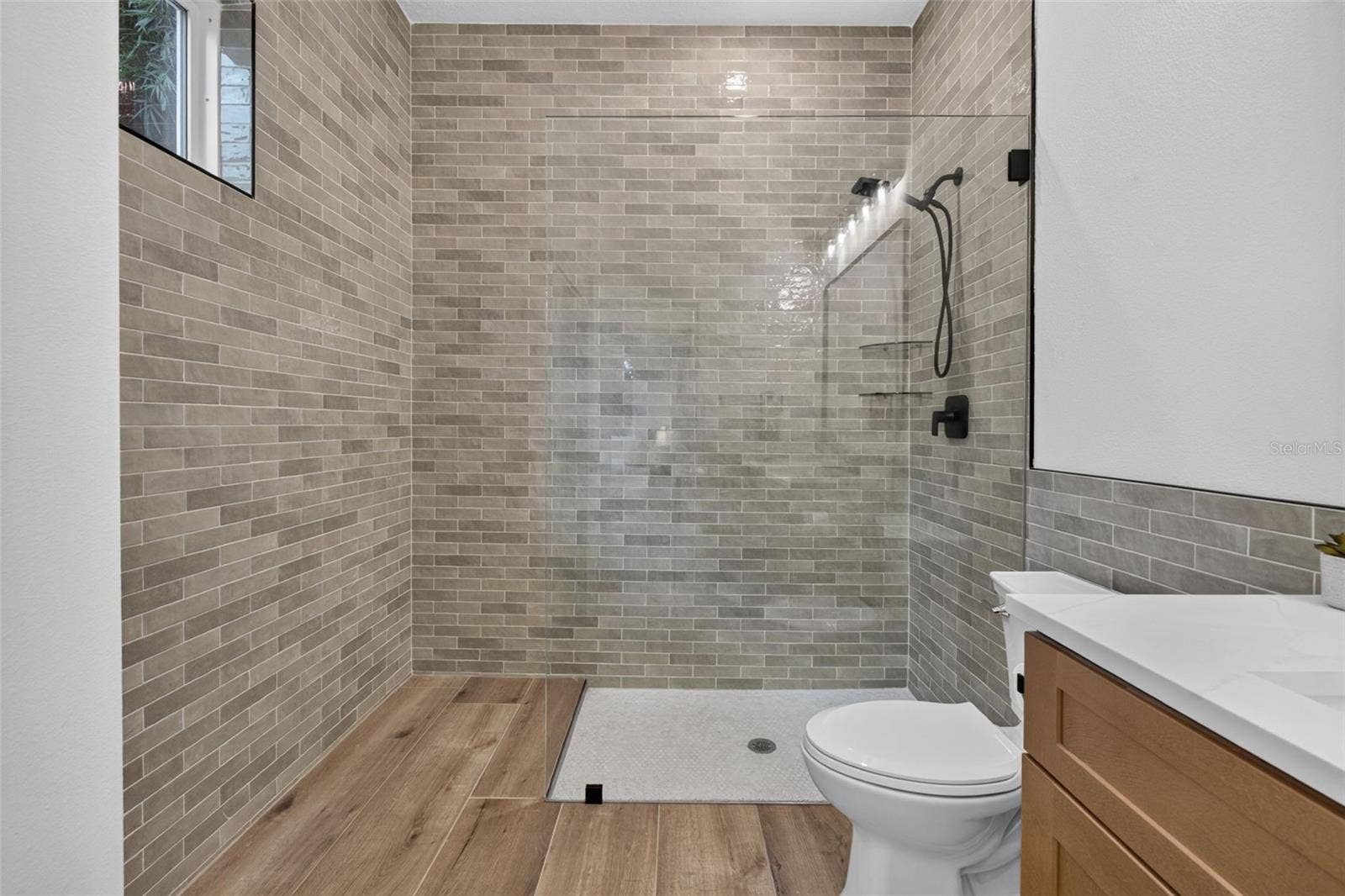 628 SILVER CREEK DRIVE, Winter Springs, FL 32708 628 SILVER CREEK DRIVE, Winter Springs, FL 32708