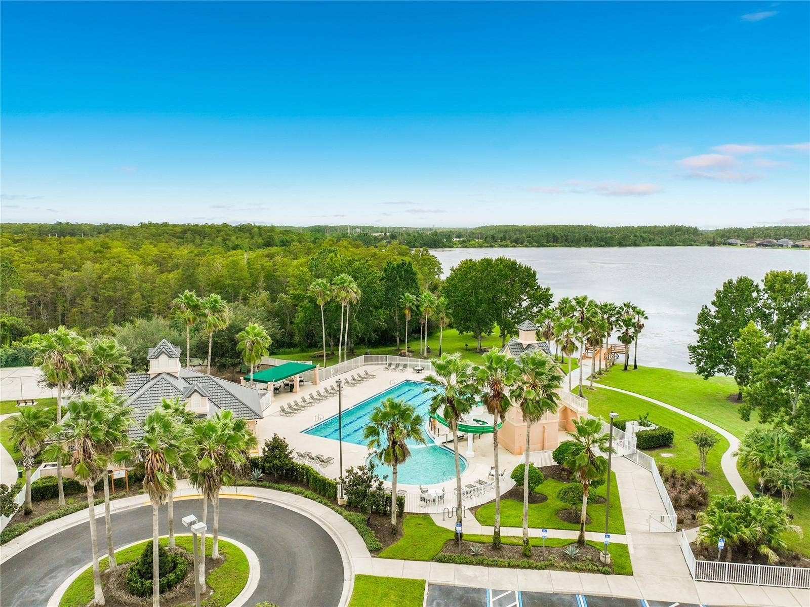 13556 HAWKEYE DRIVE, Orlando, FL 32837 13556 HAWKEYE DRIVE, Orlando, FL 32837