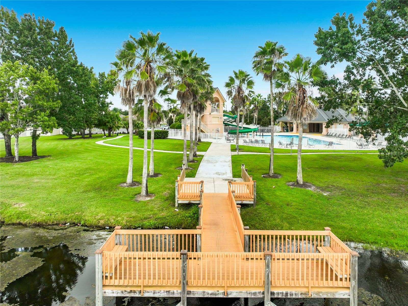 13556 HAWKEYE DRIVE, Orlando, FL 32837 13556 HAWKEYE DRIVE, Orlando, FL 32837
