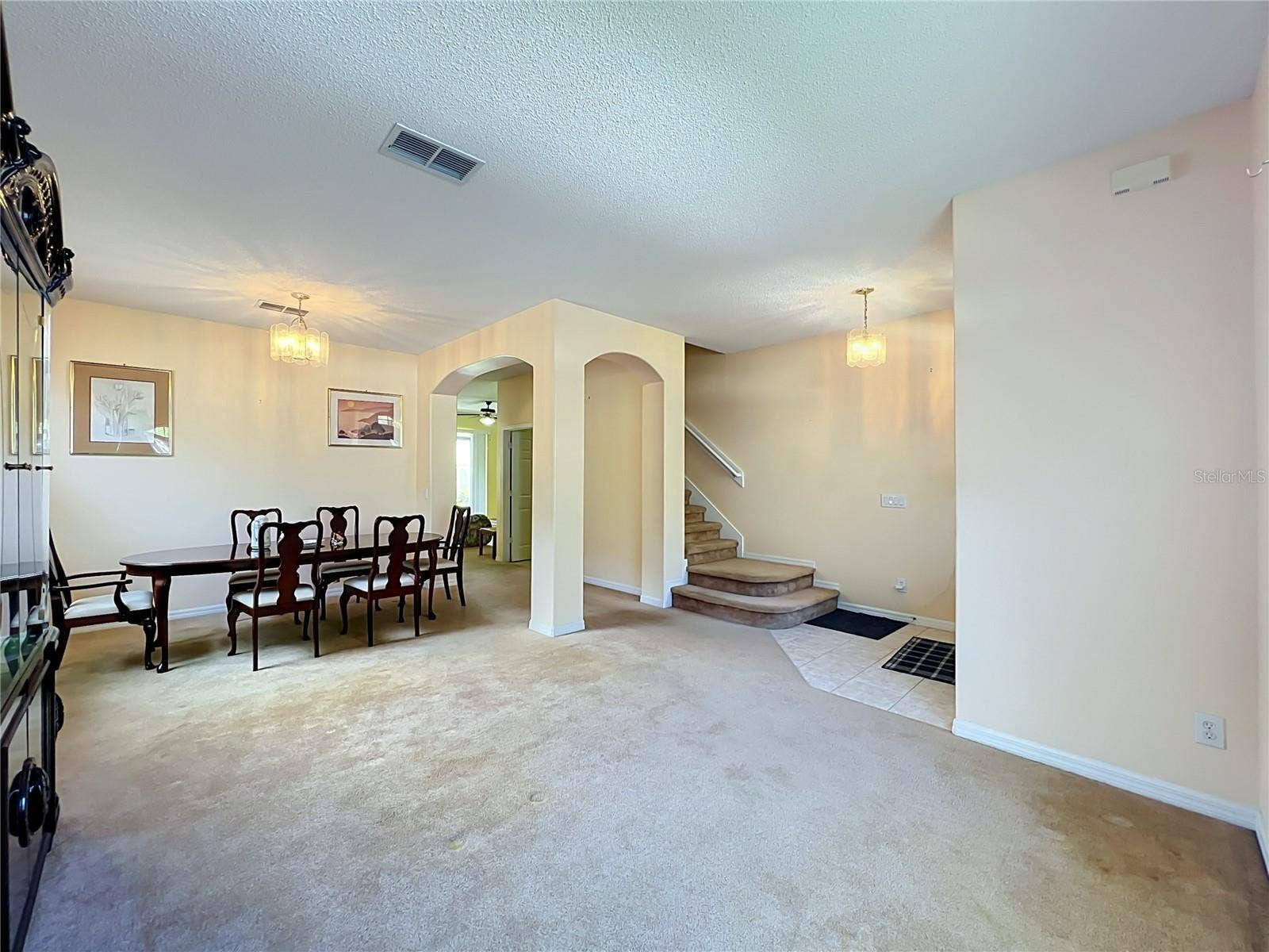 13556 HAWKEYE DRIVE, Orlando, FL 32837 13556 HAWKEYE DRIVE, Orlando, FL 32837