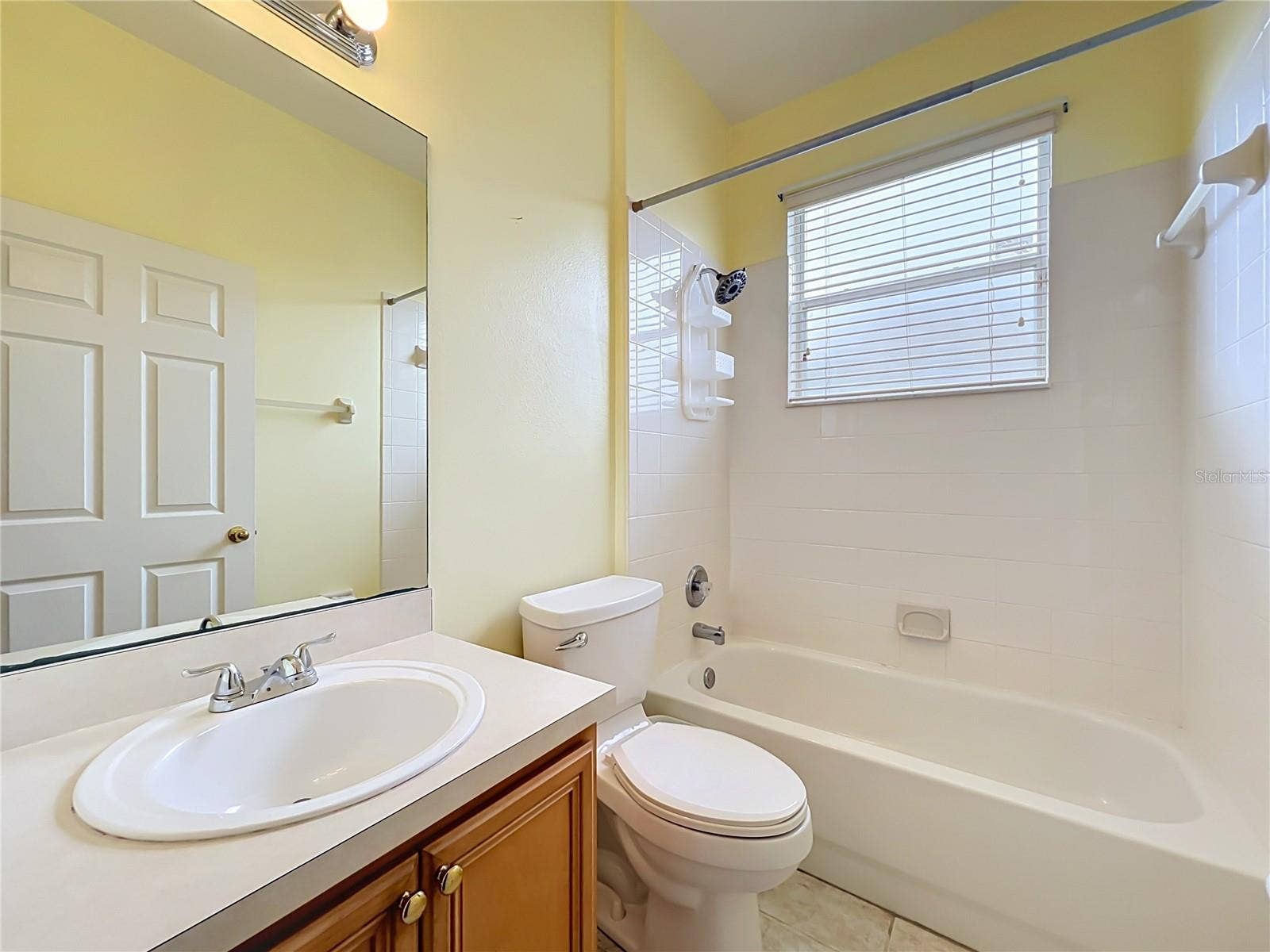 13556 HAWKEYE DRIVE, Orlando, FL 32837 13556 HAWKEYE DRIVE, Orlando, FL 32837