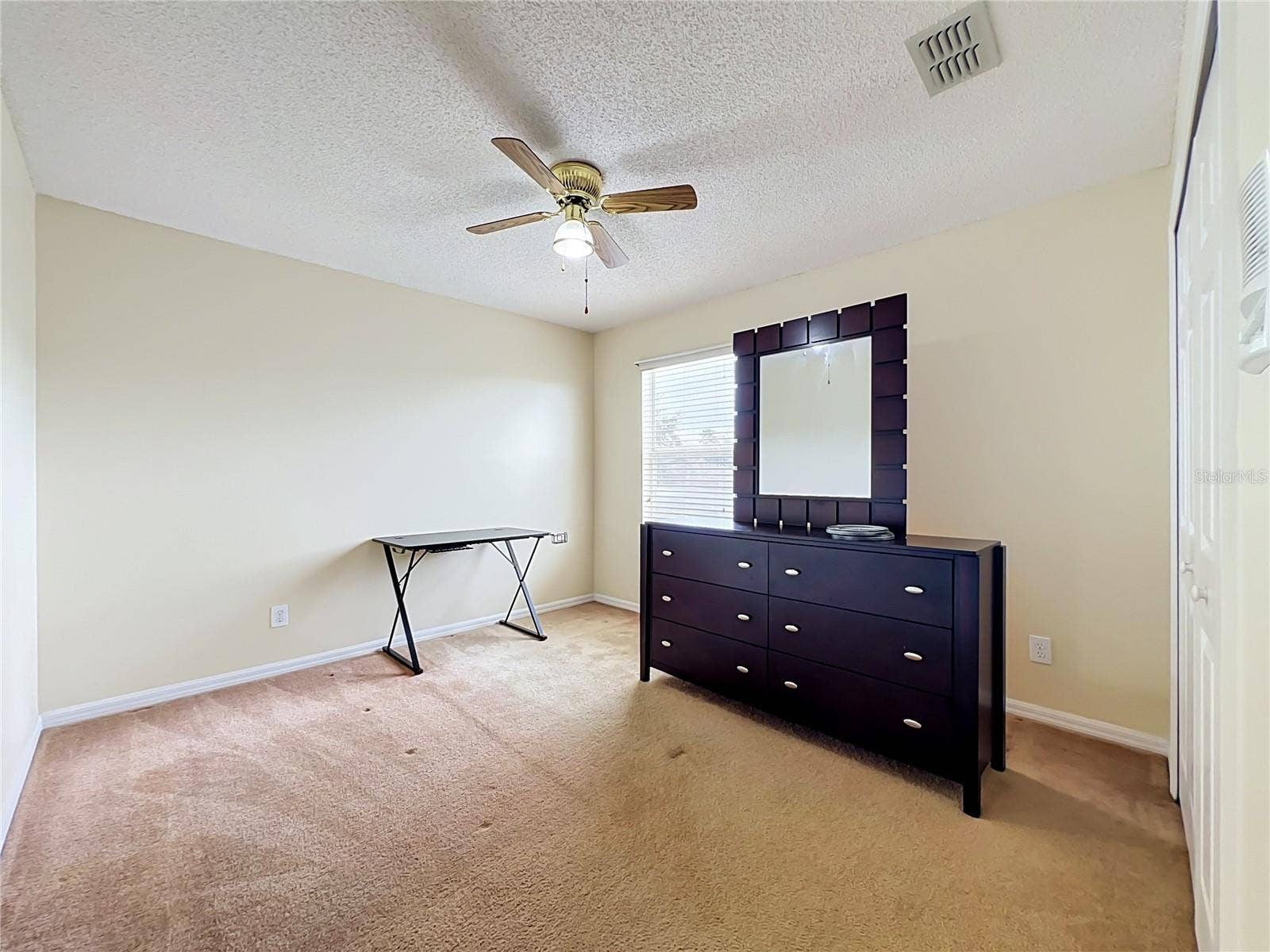 13556 HAWKEYE DRIVE, Orlando, FL 32837 13556 HAWKEYE DRIVE, Orlando, FL 32837