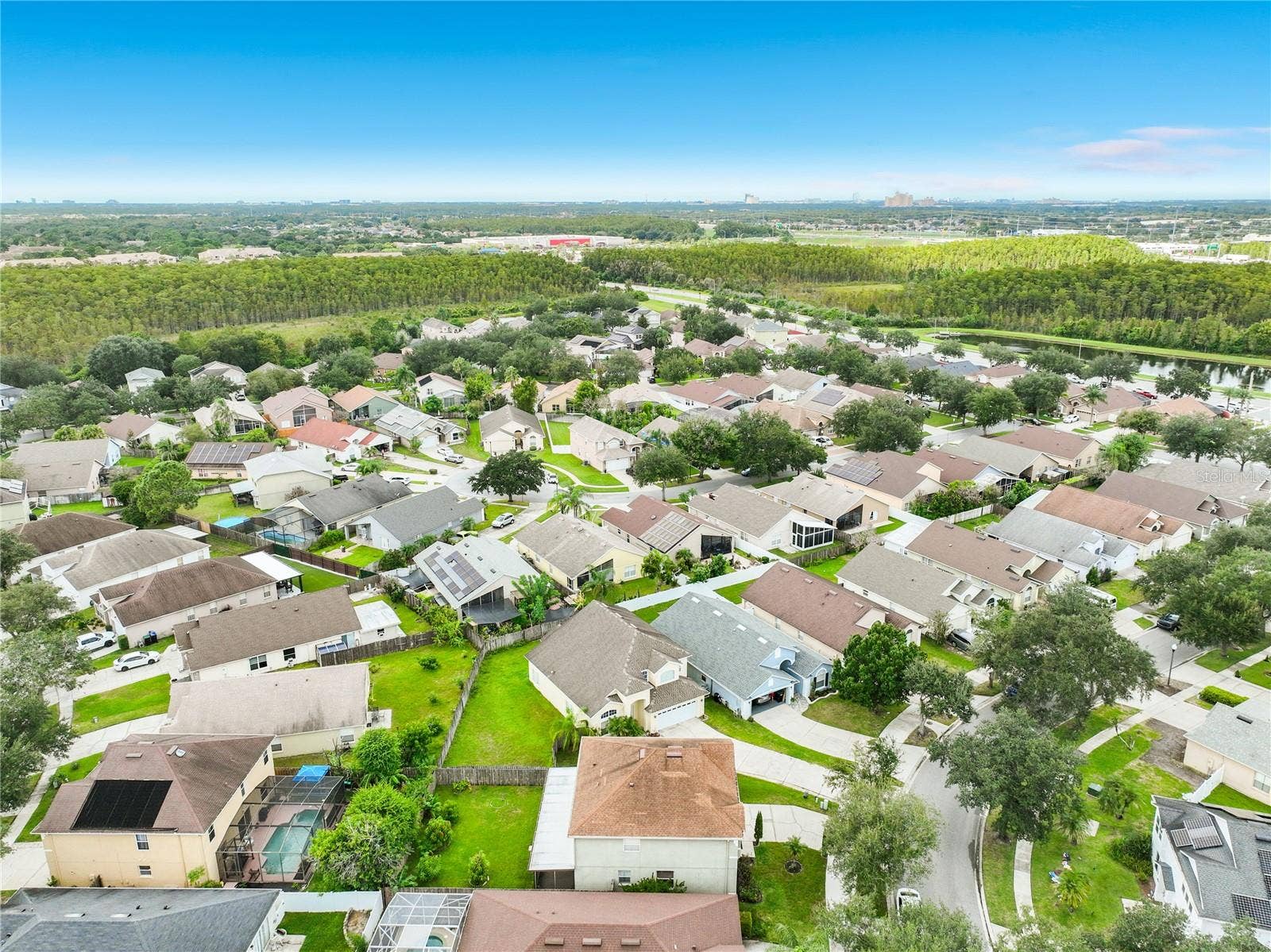13556 HAWKEYE DRIVE, Orlando, FL 32837 13556 HAWKEYE DRIVE, Orlando, FL 32837