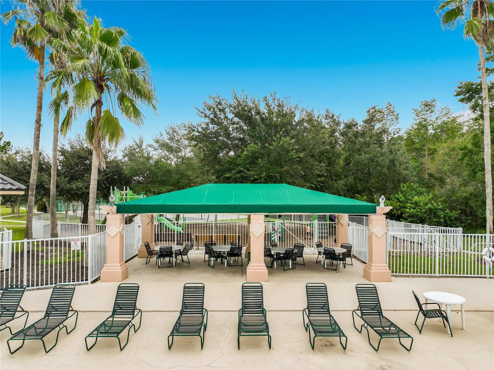 13556 HAWKEYE DRIVE, Orlando, FL 32837 13556 HAWKEYE DRIVE, Orlando, FL 32837